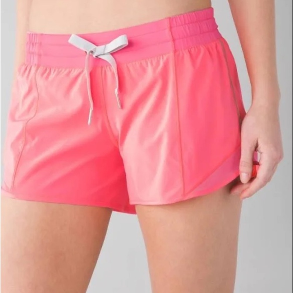 Lululemon Hotty Hot Short in Pink Flash Light | Size 6
